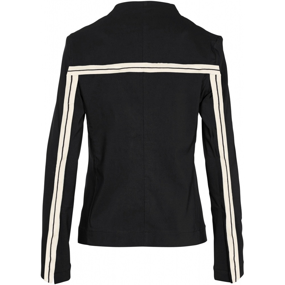 Blazer - Picture 2 of 2